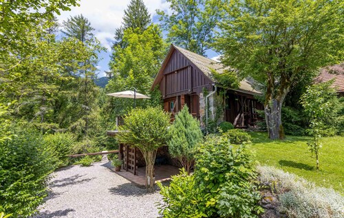 2 bedroom amazing home in Delnice