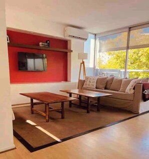 Smart TV, books - Spacious 2 Bedroom-2 1/2 Bath (Cdad. Autónoma de Buenos Aires)