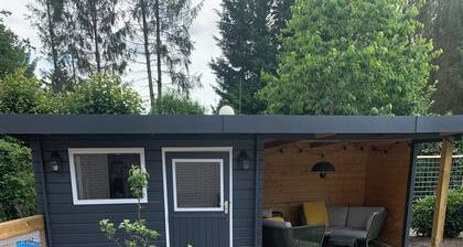 Charming dog-friendly lodge in, Veluwe. Enjoy the nature by walking or cycling.