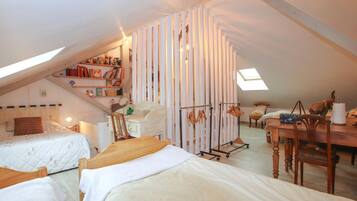 5 bedrooms, iron/ironing board, travel cot, free WiFi