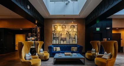 Superior King | Global Fusion + Tailored Luxury