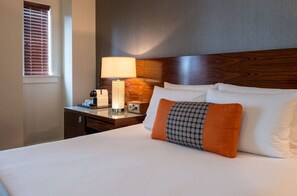 1 bedroom, in-room safe, desk, iron/ironing board