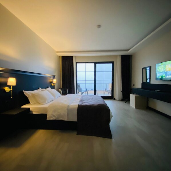 华丽双人房, 1 张大床, 无烟房, 山谷景观 | 意大利 Frette 床单、高档床上用品、羽绒被、泰普尔床垫