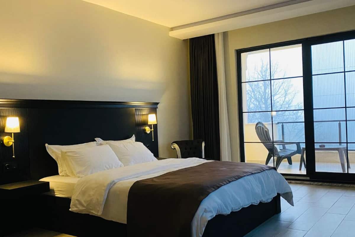 Phòng đôi Deluxe, không hút thuốc, quang cảnh thung lũng | Bộ trải giường bằng vải Frette của Ý, bộ đồ giường cao cấp