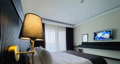 The Reference Club Restaurant & Accommodation