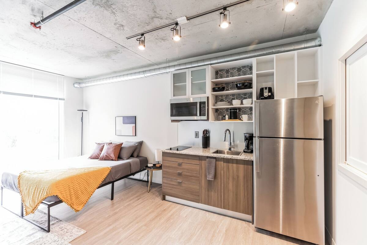 City Studio, City View