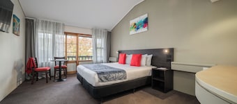  Carnmore Hotel Lower Hutt