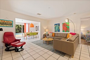 TV - Tropical Gateway—Colorful Pool Retreat w/ Fenced Yard, Beach Gear & Walk-to-Beach Access (Indian Rocks Beach)