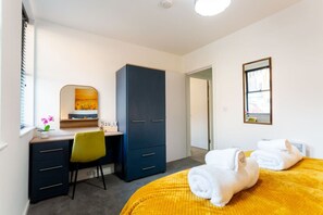 1 bedroom, iron/ironing board, free WiFi