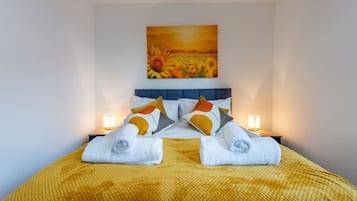 1 bedroom, iron/ironing board, free WiFi