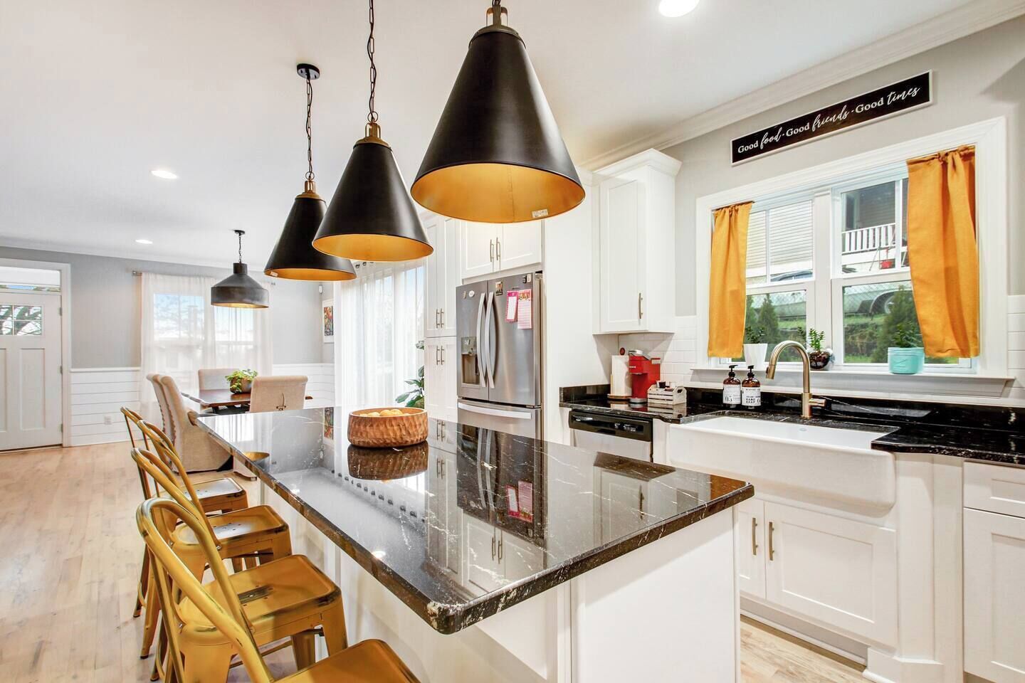 Oven, stovetop, dishwasher, coffee/tea maker