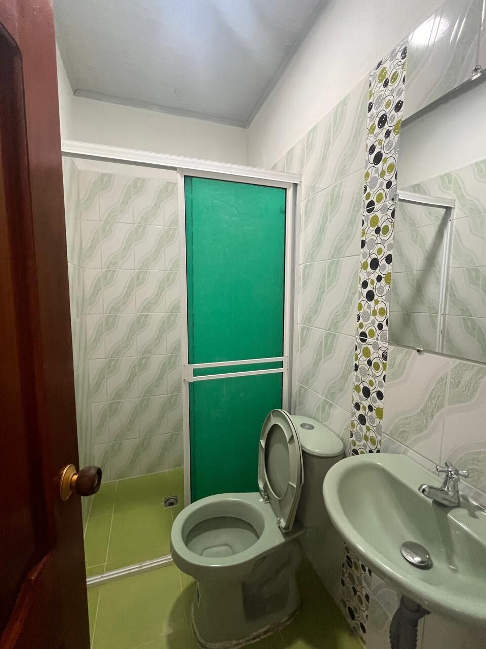 Standard Double Room, 1 Double Bed | Bathroom | Shower, towels, soap, toilet paper