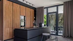 Coffee/tea maker, fridge, microwave, oven - Villa She Luxury (Istria - Šterna) (Šterna)