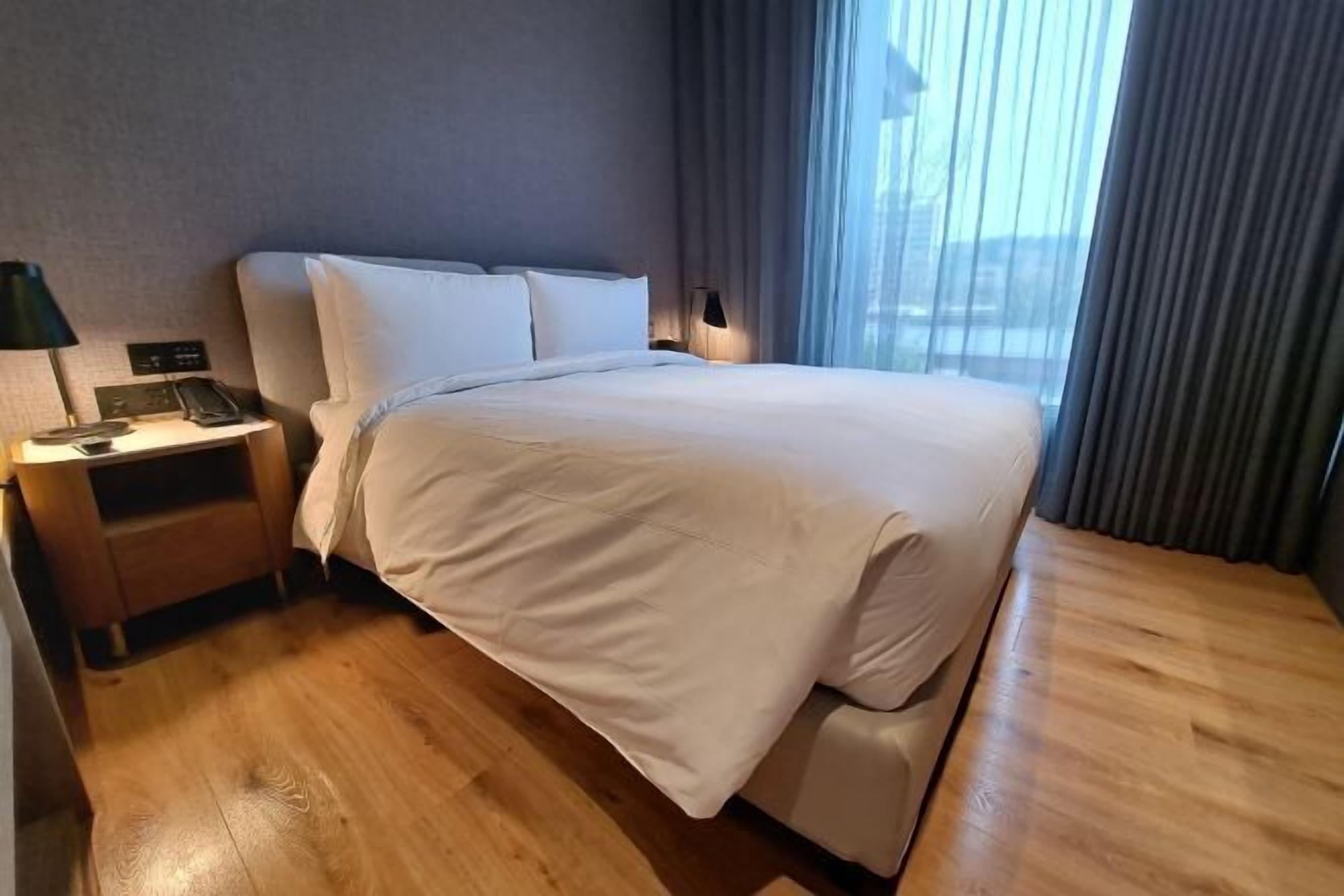 Een kluis op de kamer, gratis wifi, beddengoed