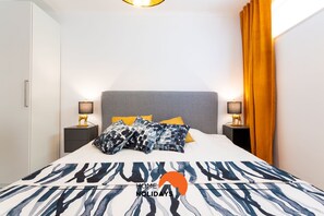 5 dormitorios, tabla de planchar con plancha, wifi gratis y ropa de cama