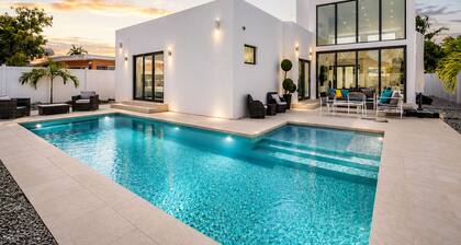 Island Bay Villa – North Bay Village Waterfront