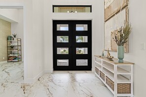 Interior - Heated Pool and Spa - Villa Coco Blanco - Roelens (Cape Coral)