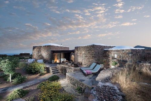 Corte Pantesca. A retreat with two luxury villas