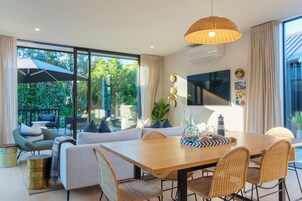 Luxury-Villa, Gartenblick | Esszimmer