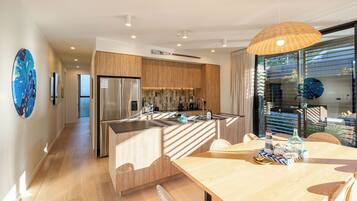 Luxury Villa, Garden View | Dining room