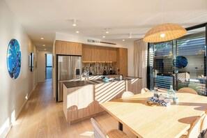 Villa de lujo, vistas al jardín | Comedor