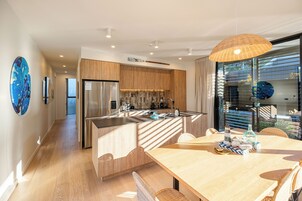 Luxury-Villa, Gartenblick | Esszimmer