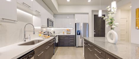 Microwave, oven, stovetop, dishwasher