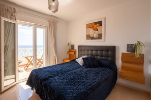 3 Schlafzimmer, Bügeleisen/Bügelbrett, Reisekinderbett, kostenloses WLAN