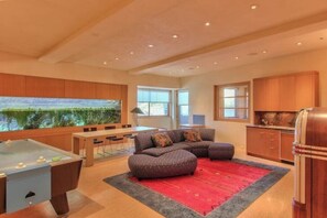 リビング エリア