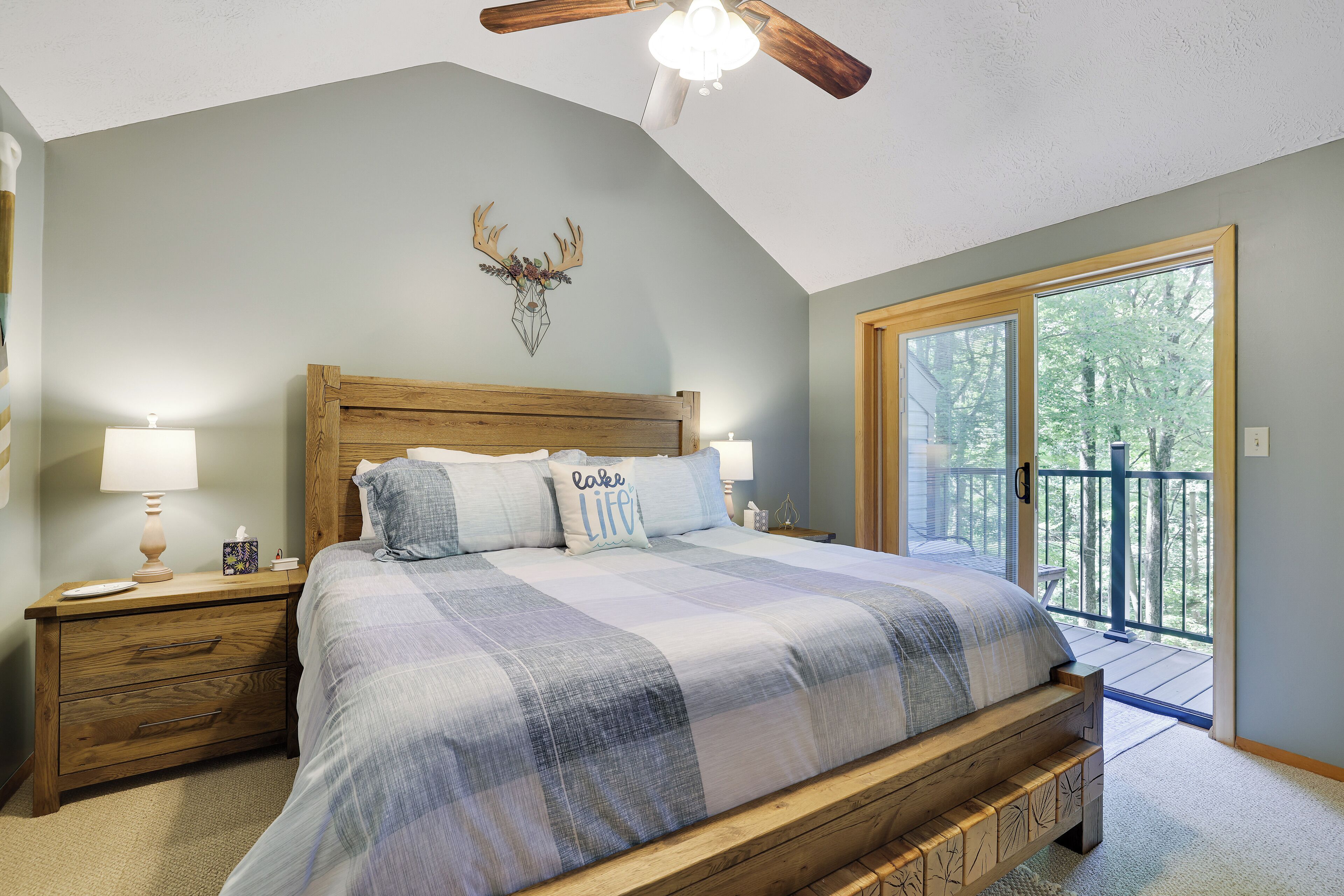 3 bedrooms, desk, free WiFi, bed sheets