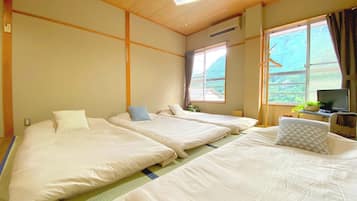3 bedrooms, free WiFi, bed sheets