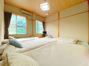 3 habitaciones, wifi gratis y ropa de cama