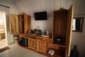1 bedroom, in-room safe, blackout drapes, free WiFi - New Balengku Dua Hotel (Gili Air)