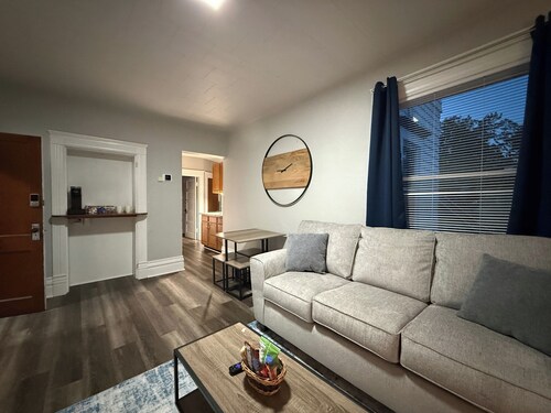 DM-C Comfortable 2BR Apartment