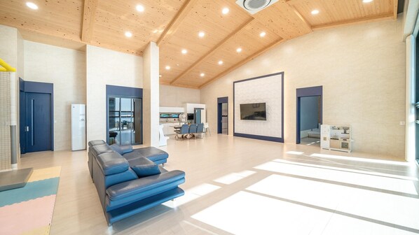 Basic Room, 3 Bedrooms (raruche)