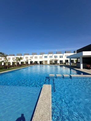 Outdoor pool, pool umbrellas
