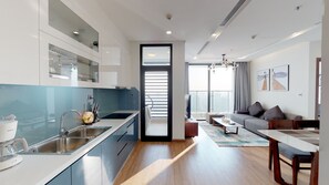Luxury Apartment, 2 Bedrooms, Kitchen | Living area