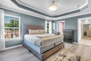 3 slaapkamers, een strijkplank/strijkijzer, wifi, beddengoed