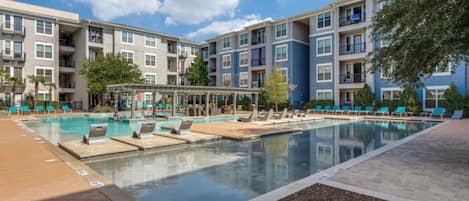 Outdoor pool, a heated pool