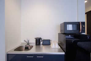 Habitación triple Confort | Wifi gratis y ropa de cama
