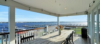 Large waterfront home w/ pool