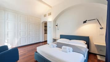 4 Schlafzimmer, Schreibtisch, kostenloses WLAN, Bettwäsche