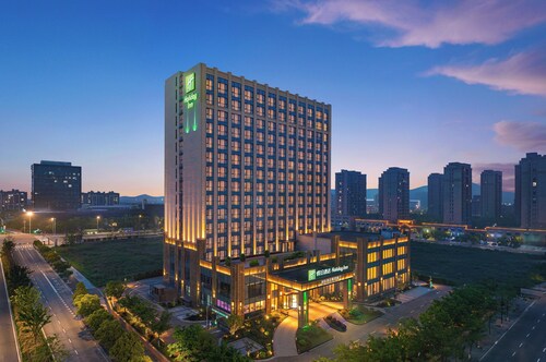 Holiday Inn Ningbo Xianshan Damu Bay by IHG