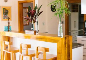 Ferienhaus, Meerblick | Eigene Küche | Großer Kühlschrank, Mikrowelle, Ofen, Herdplatte