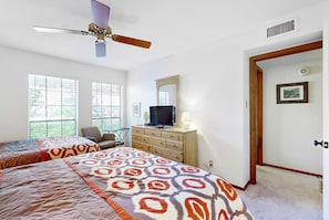 2 bedrooms, internet, bed sheets