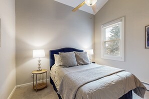 2 室のベッドルーム、インターネット、ベッドシーツ