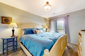 2 slaapkamers, een strijkplank/strijkijzer, internet, beddengoed