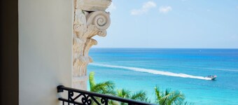 Oceanview Condo in San Miguel de Cozumel: The Landmark Resort of Cozumel 