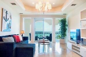 Smart TV, computer monitors, printers - Oceanview Condo in San Miguel de Cozumel: The Landmark Resort of Cozumel  (Cozumel)