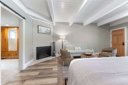 Big Pine Suite CN Lodge R#1
